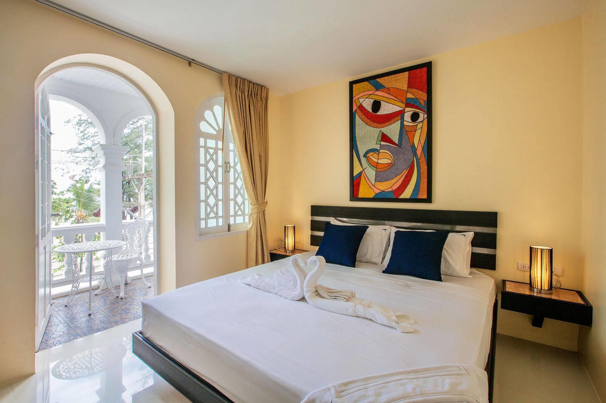 Patong Marina Hotel By Lofty Екстериор снимка
